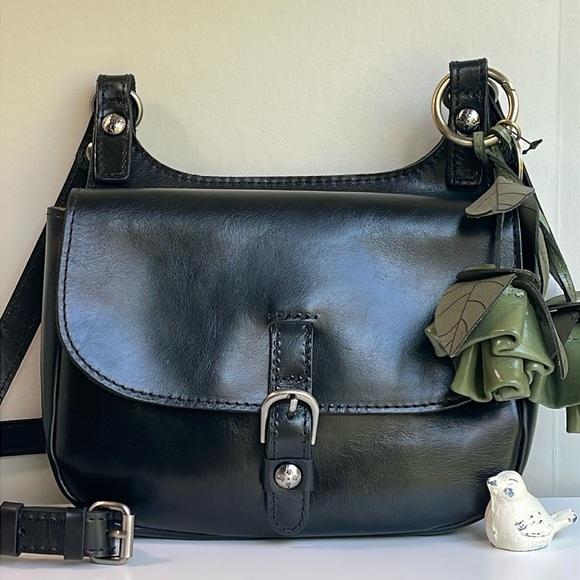 Patricia Nash Handbags - Patricia Nash Claretta Saddle Crossbody Bag In Black New Without Tag 🏷️